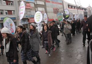 Öğrencilerden anlamlı tepki